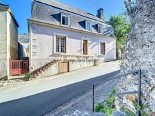 Sarthe (Dpt 72), COURDEMANCHE, Maison à vendre 5 pièces- jardin- terrasse- cave