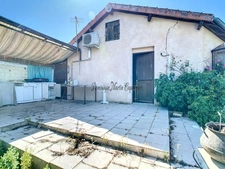 RUILLE SUR LOIR (72), House for sale 4 rooms 95m² - land 310m² - terrace - garden shed - banks of the Loir - Pontoon to renovate
