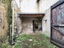  COURDEMANCHE (72)Maison de plain-pied 59m²- jardin - garage- cave