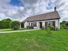TREHET (41) - Single-storey house for sale - 86m² - 4 rooms - garage, terrace, barbecue, 1025m² garden