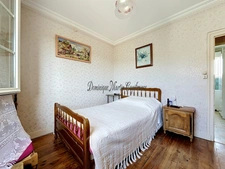 Maison à vendre 4 pièces LHOMME (72)-Maison de plain-pied à réinventer – Petit prix, emplacement idéal au cœur de Lhomme !