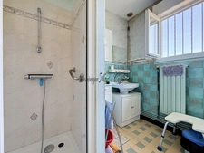 Maison à vendre 4 pièces LHOMME (72)-Maison de plain-pied à réinventer – Petit prix, emplacement idéal au cœur de Lhomme !