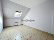 Immeuble à vendre LA CHARTRE-SUR-LE-LOIR (72)MMEUBLE DE RAPPORT – COMMERCE + 2 APPARTEMENTS 
