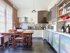 LA CHARTRE SUR LE LOIR (72) - Breathtaking view of the Loir river - Renovated family home with exceptional garden, 500m from the town centre