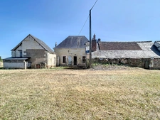  proche de LHOMME (Dpt 72),Maison à vendre 3 pièces - grenier-2 granges- 1 dépendance-1 atelier- 1 garage- terrain de 1910m²- puits