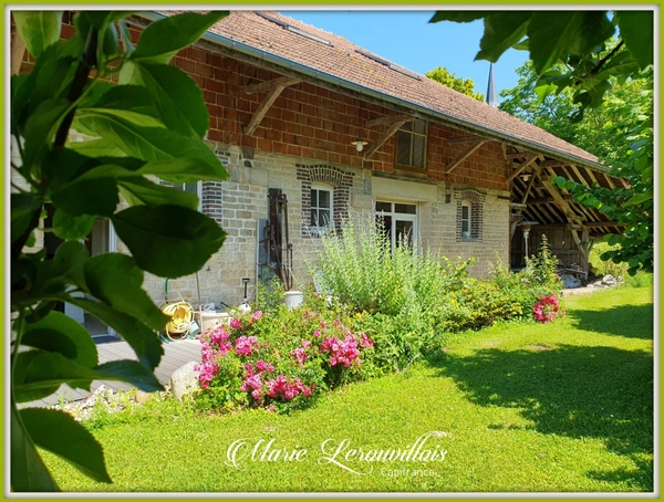 Dpt Aube (10), à vendre MESSON maison P8 