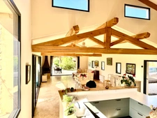 Entre Uzès et Nîmes – Mas de caractère 360 m², piscine, 1,7 ha et vignes  Maison à vendre 9 pièces  (30)