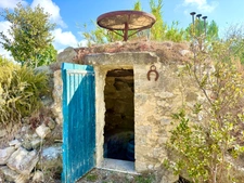 Entre Uzès et Nîmes – Mas de caractère 360 m², piscine, 1,7 ha et vignes  Maison à vendre 9 pièces  (30)