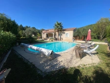  À vendre – Maison 5 pièces de plain-pied avec piscine – SAINT MARTIN DE VALGALGUES (30)