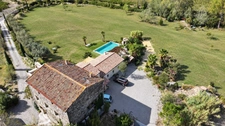 Entre Uzès et Nîmes – Mas de caractère 360 m², piscine, 1,7 ha et vignes  Maison à vendre 9 pièces  (30)