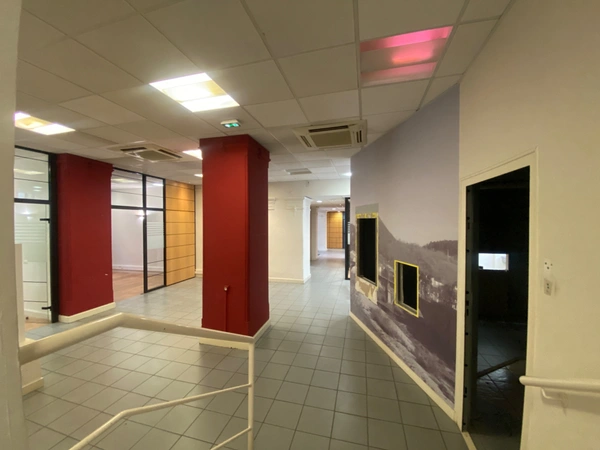 Local/bureau à vendre ALES Locaux professionnels 282 m² – Centre-ville d’Alès