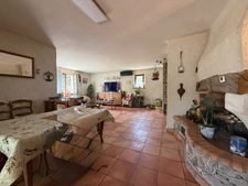 Maison à vendre de 153m2 6 pièces terrain de 1000m2 ALES (30)