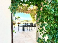 Entre Uzès et Nîmes – Mas de caractère 360 m², piscine, 1,7 ha et vignes  Maison à vendre 9 pièces  (30)
