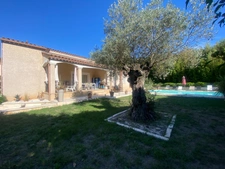  À vendre – Maison 5 pièces de plain-pied avec piscine – SAINT MARTIN DE VALGALGUES (30)