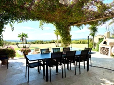 Entre Uzès et Nîmes – Mas de caractère 360 m², piscine, 1,7 ha et vignes  Maison à vendre 9 pièces  (30)