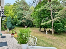  TROISSEREUX maison de 296 m² - Terrain de 6 000 m² 