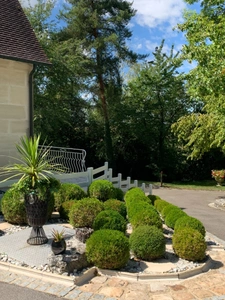  TROISSEREUX maison de 296 m² - Terrain de 6 000 m² 