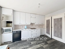 Maison à Immeuble de rapport avec logements 9 pièces + local commercial – fort potentiel- ROHAN (56)
