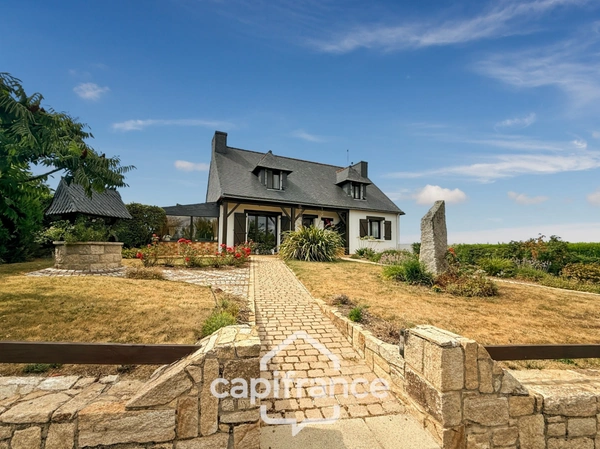 À VENDRE Maison familiale 5 pièces avec terrain de + 4 100 m² – La Chapelle-Neuve
