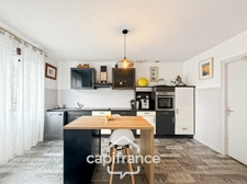 À vendre Maison de bourg – 3 chambres – Grenier aménageable – Garage – Centre-bourg LE SOURN (56)