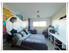 À vendre au Sourn, à proximité immédiate de Pontivy : découvrez cette spacieuse maison familiale de plus de 200 m² habitables