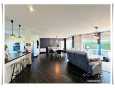 À vendre au Sourn, à proximité immédiate de Pontivy : découvrez cette spacieuse maison familiale de plus de 200 m² habitables
