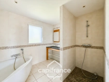 À vendre MAISON D’ARCHITECTE CONTEMPORAINE 7 pièces PONTIVY (56) 