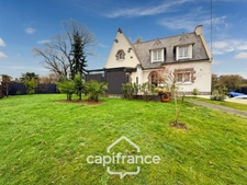 6-room house for sale in Pontivy (56) - Renovated family home, in a quiet location and close to Pontivy town centre