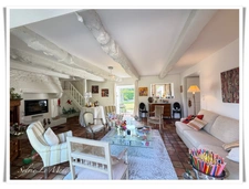 For sale: Exceptional property in the heart of Pontivy town centre – 5 bedrooms – Enclosed garden – No overlooked views
