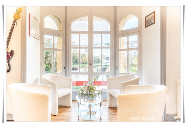 Dpt Morbihan (56), à vendre ROHAN propriete P17 de 338 m² - Terrain de 31 655 m² 