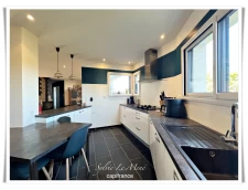 À vendre au Sourn, à proximité immédiate de Pontivy : découvrez cette spacieuse maison familiale de plus de 200 m² habitables