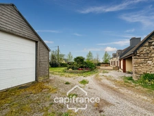 Maison à vendre 5 pièces KERGRIST (56300) Maison en pierre avec vie de plain-pied et dépendance 30 m² 