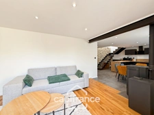 🏡 À vendre – Maison rénovée avec goût à Neulliac. Confort moderne, charme rural et environnement paisible
