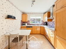 Maison à vendre 6 pièces  (56) PONTIVY – Maison familiale avec vie de plain-pied.