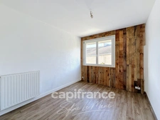À vendre appartement T3 71 m² à vendre à Pontivy – 2 chambres, balcon, cave et parking