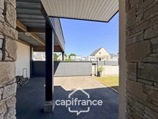 Maison contemporaine de plain-pied de 160 m² – 4 chambres – Véranda de 27 m² avec spa – Double garage – Carport – Noyal-Pontivy