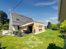 Maison à vendre 6 pièces  PONTIVY – PROXIMITÉ DU QUARTIER DE TRELEAU – MAISON FAMILIALE AVEC EXTENSION ET SOUS-SOL COMPLET