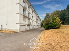 À VENDRE PONTIVY – Appartement rénové de plus de 73 m² au dernier étage, à 500 m du centre-ville