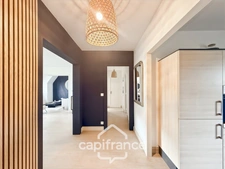 À VENDRE PONTIVY – Appartement rénové de plus de 73 m² au dernier étage, à 500 m du centre-ville