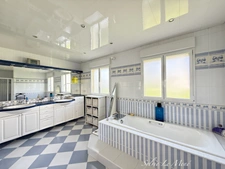 À vendre – Maison familiale lumineuse de 245 m² sur terrain clos de 1000 m², dans quartier résidentiel prisé de PONTIVY