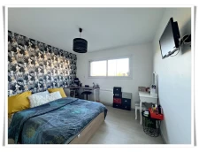 À vendre au Sourn, à proximité immédiate de Pontivy : découvrez cette spacieuse maison familiale de plus de 200 m² habitables