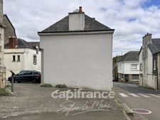 Maison à Immeuble de rapport avec logements 9 pièces + local commercial – fort potentiel- ROHAN (56)
