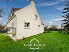 6-room house for sale in Pontivy (56) - Renovated family home, in a quiet location and close to Pontivy town centre