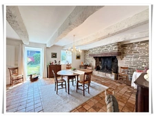 For sale: Exceptional property in the heart of Pontivy town centre – 5 bedrooms – Enclosed garden – No overlooked views