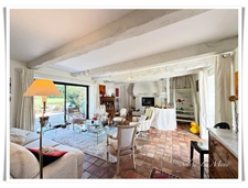 For sale: Exceptional property in the heart of Pontivy town centre – 5 bedrooms – Enclosed garden – No overlooked views