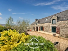 Maison à vendre 5 pièces KERGRIST (56300) Maison en pierre avec vie de plain-pied et dépendance 30 m² 