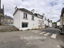 Maison à Immeuble de rapport avec logements 9 pièces + local commercial – fort potentiel- ROHAN (56)