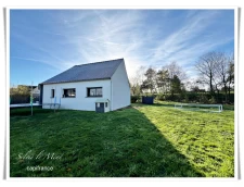 À vendre au Sourn, à proximité immédiate de Pontivy : découvrez cette spacieuse maison familiale de plus de 200 m² habitables
