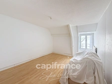 Maison à Immeuble de rapport avec logements 9 pièces + local commercial – fort potentiel- ROHAN (56)