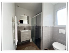 À vendre au Sourn, à proximité immédiate de Pontivy : découvrez cette spacieuse maison familiale de plus de 200 m² habitables